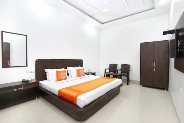 אמריצר Hotel Skylark מראה חיצוני תמונה