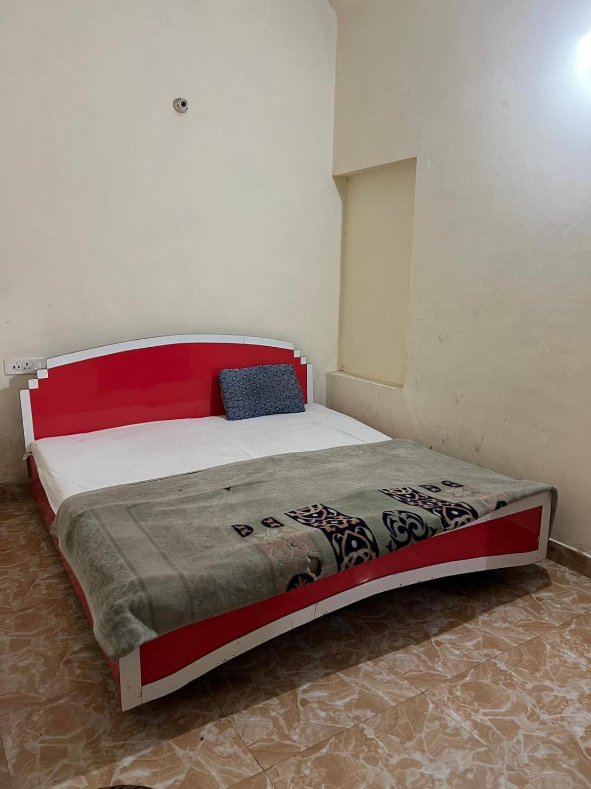 אמריצר Hotel Skylark מראה חיצוני תמונה